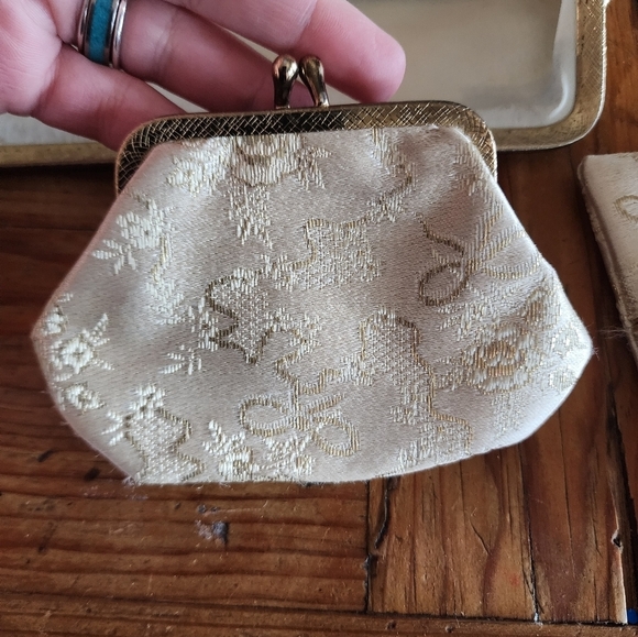 Vintage 3 Piece Gold Foil Travel Clutch Set - Picture 11 of 14